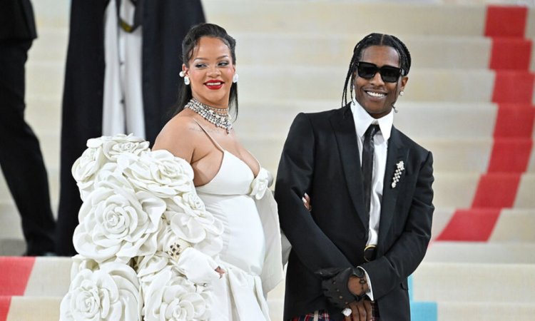 Rihanna និងតារារ៉ុក A$AP ក្លាយជាគូស្នេហ៍លេចធ្លោជាងគេ ក្នុងកម្មវិធី Met Gala 2025