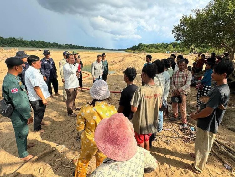 ពលរដ្ឋជីករុករករ៉ែមាស តាមកោះតាមដងទន្លេមេគង្គ ត្រូវបានអាជ្ញាធរស្រុកសំបូរហាមឃាត់